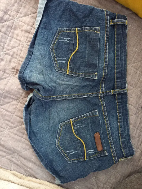 Шорты джинсовые PULL & BEAR. 48р