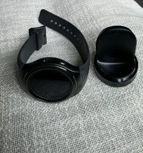 Умные часы Samsung Gear S2