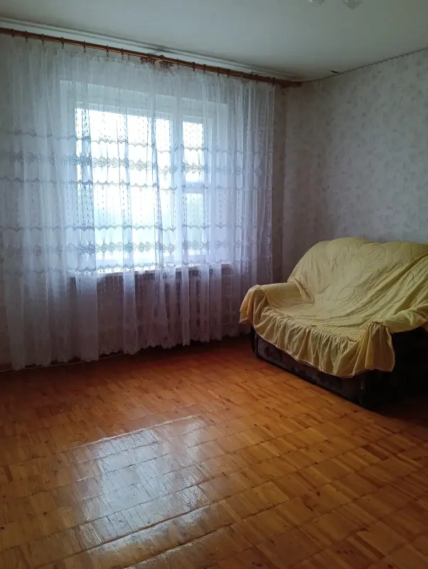 продажа 2-х комнатной квартиры, ул. Каштановая 29, район Соломинка