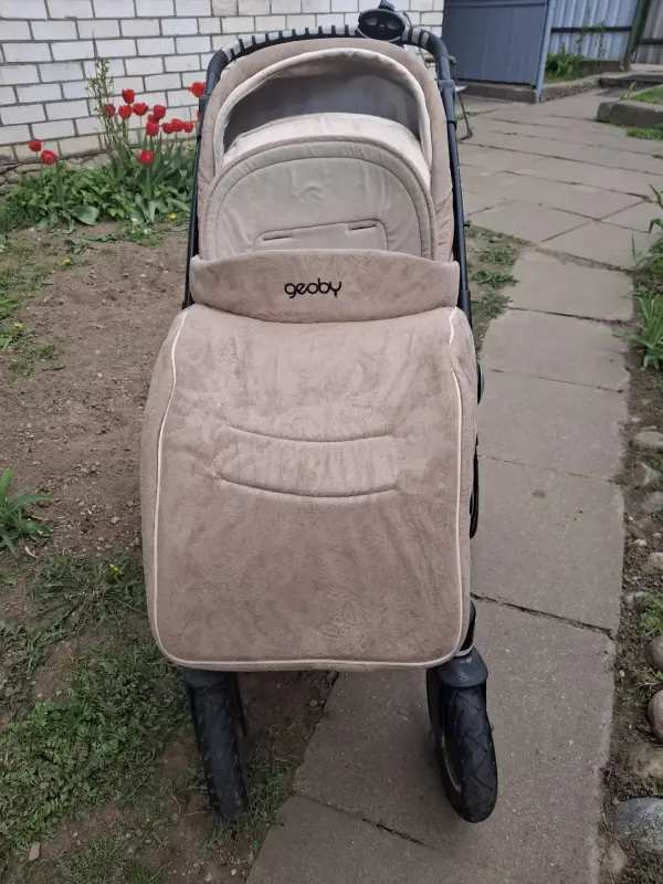 Коляска Geoby 2 в 1