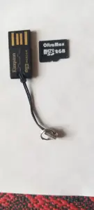 Картридер Kingston USB вместе с микрокартой на 2Гб