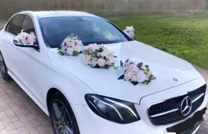 Свадебные украшения на машину