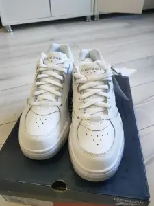 Кроссовки REEBOK