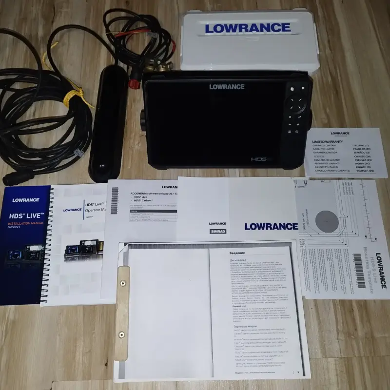 Эхолот LOWRANCE HDS 9 LIVE