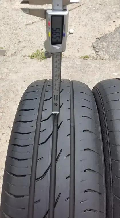 Шины летние CONTINENTAL 195/65 R15 (2 шт.)
