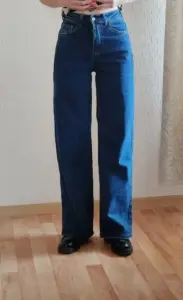 Джинсы