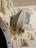 Телевизор с кронштейном 