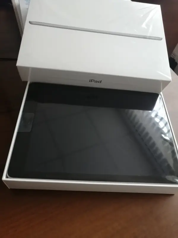 Планшет Apple iPad Wi-Fi