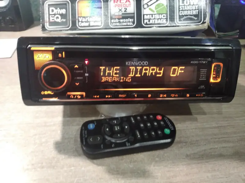 CD/MP3-USB: магнитола Kenwood KDC-172Y