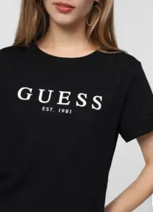 Футболка женская GUESS