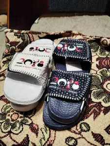 Шлепки,тапки ,