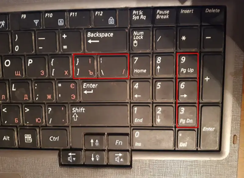 SAMSUNG / HDD 320GB / RAM 4GB ноутбук