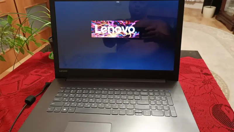 Ноутбук Lenovo 320-17AST Ideapad