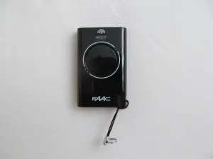 Пульт ДУ для ворот, ролет, шлагбаумов новый, FAAC XT2 868 SLH LR
