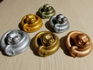 Скульптура Маленький питон