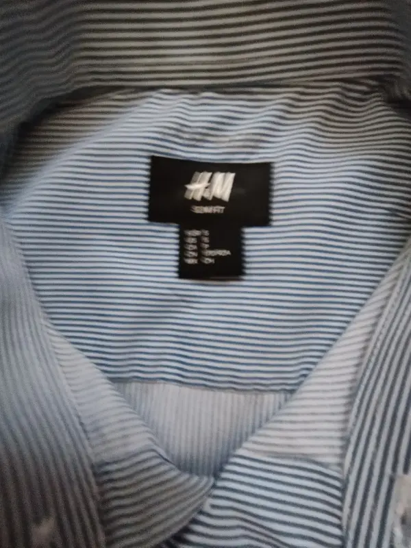 Рубашка H&M р-р 46(S)-новая
