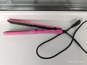 Утюжок для разглаживания волос FIRST 45 W.
