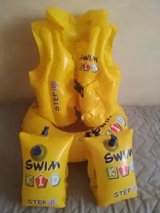 Детский набор для плавания Swim Kid step B(круг, жилет, нарукавники))