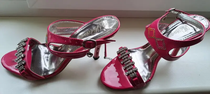 Босоножки черные, розовые, р.36, б.у-2пары - Уваровичи - 201885 - Доска объявлений Kupika.by - Фото 8