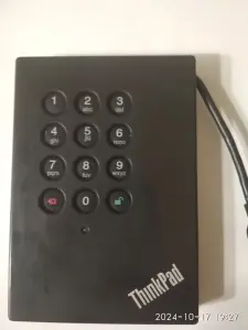 Бокс внешнего HDD Lenovo с шифрованием