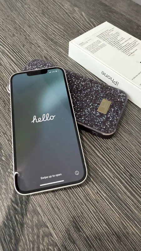 Apple смартфон
