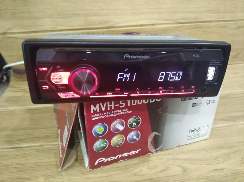 USB-магнитола Pioneer MVH-S120UB