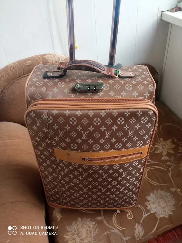 Дорожные сумки и чемоданы - Чемодан на колесах - Вся Беларусь Чемодан на колесах - Вся Беларусь - 205758 - Доска объявлений Kupika.by