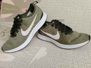 Кроссовки Nike