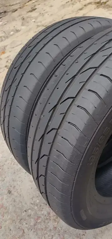 Шины летние CONTINENTAL 195/65 R15 (2 шт.)