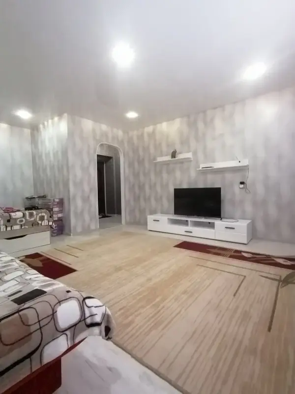Сдам на сутки 1кв-ра в центре возле автовокзала и ж.д