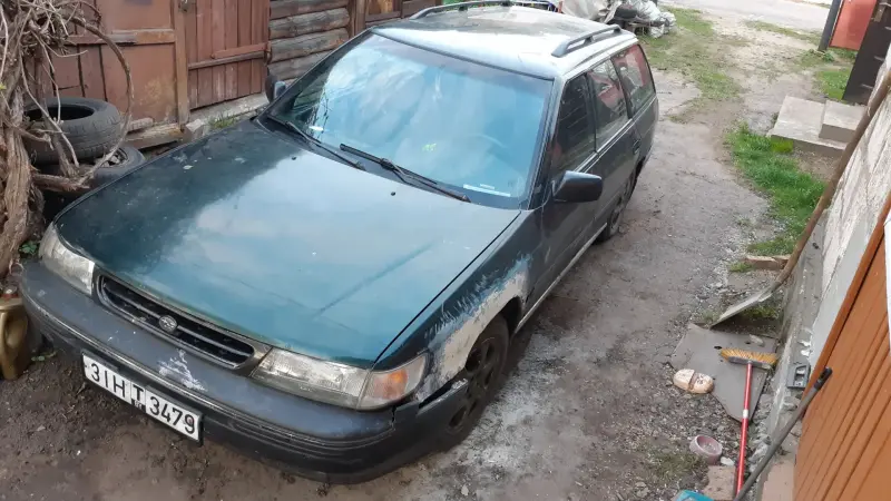Субару легаси1