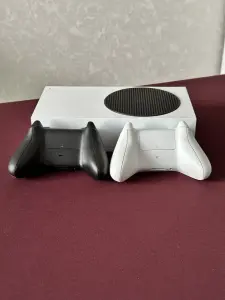Xbox Series S приставка