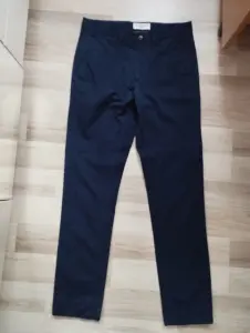 Брюки ZARA р-р 48 (М)- новые.