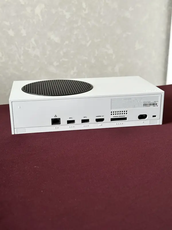 Xbox Series S приставка