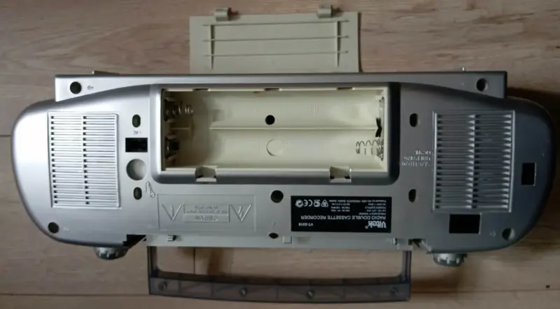 Переносная магнитола Vitek VT-3310