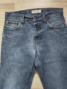 Джинсы PULL&BEAR р-р 46(S)