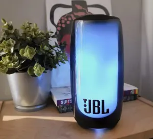 JBL pulse 5 колонка