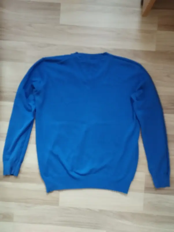 Джемпер TOMMY HILFIGER р-р 48 (М)