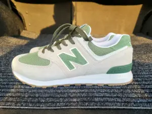 Новые мужские кроссовки New Balance