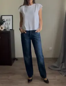 Джинсы Zara