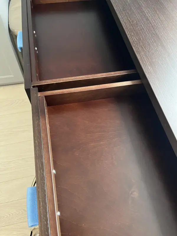 Стол письменный с тумбой новый Италия