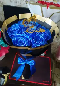 Букет из 7 пышных роз
