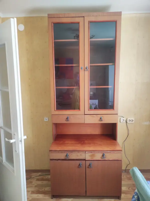 Буфет для дачи,можно под реставрацию(покраску)