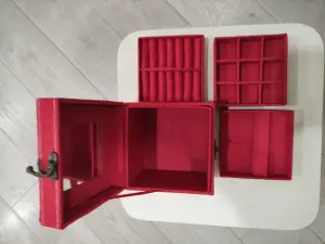 Шкатулка красная  Шкатулка. Дерево 