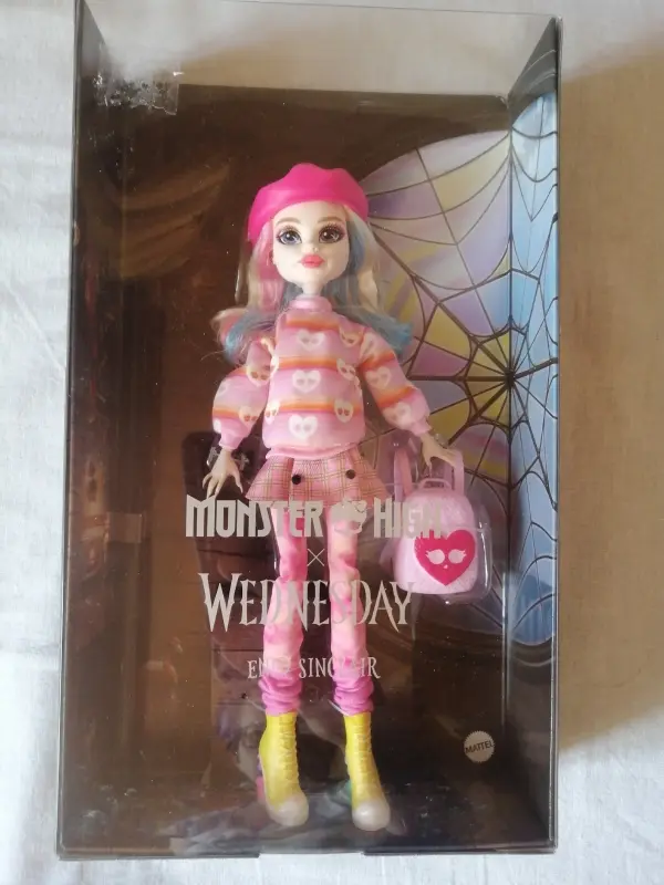 Кукла монстр хай по фильму Венсдей monster high