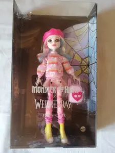 Кукла монстр хай по фильму Венсдей monster high