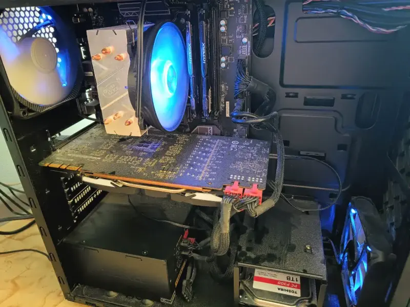 Игровой ПК, i7-7700K/16GB ОЗУ/GTX1080Ti 11GB/SSD 256+1Tb