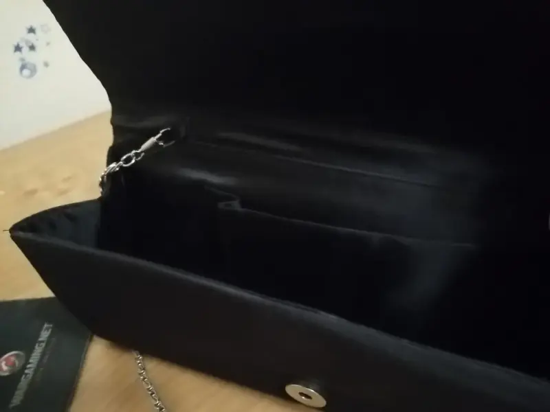 Сумка клатч на цепочке