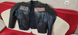 продам кожаную куртку HARLEY-DAVIDSON