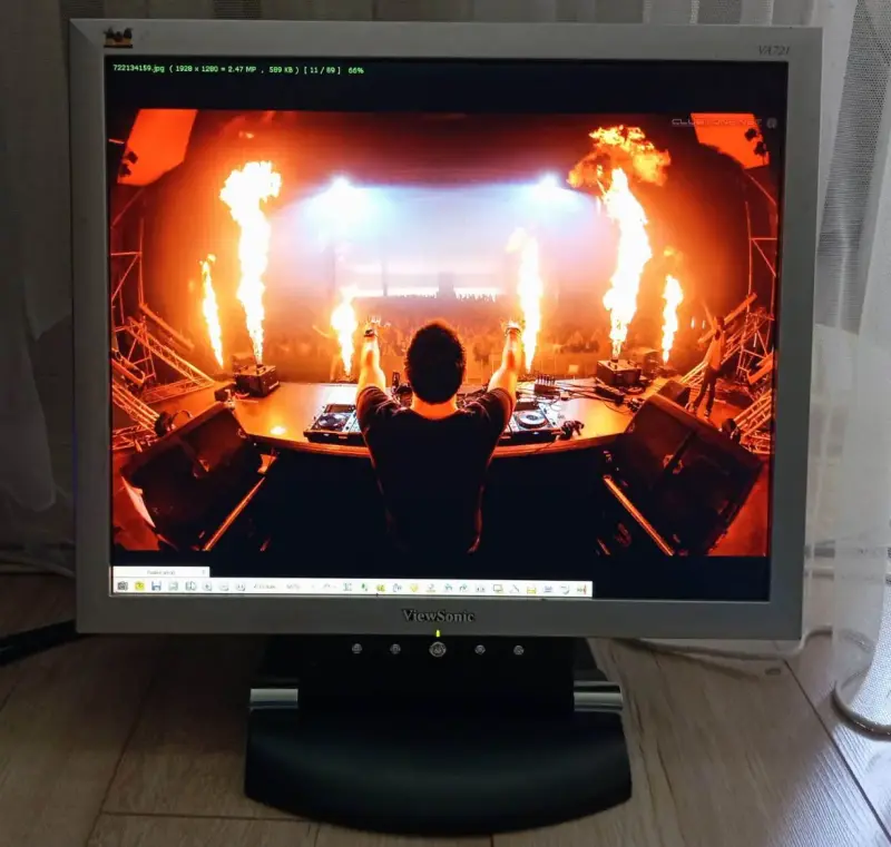 Монитор ViewSonic VA721